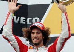 Simoncelli Bakal Masuk Hall of Fame MotoGP
