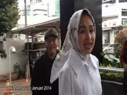 Air Mata Airin Tumpah di Rutan KPK