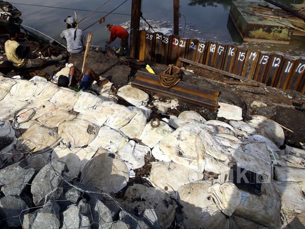 Perbaikan Tanggul Waduk Setiabudi Dikebut