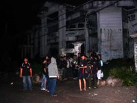 Berburu Foto Penampakan di Rumah Hantu
