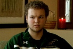 Karena Alasan Keamanan, Bocah Tanpa Tulang Betis Ini Dilarang Main Basket