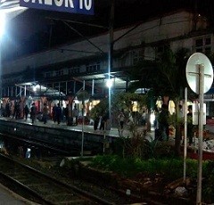 Tak Ada Lagi Genangan, Stasiun Jakarta Kota Kembali Normal