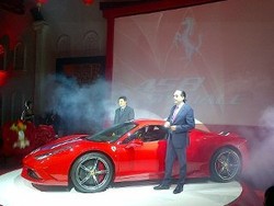 Brumm.. Mobil Ganas Ferrari Meluncur di Indonesia