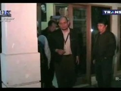 Ada Seorang Wanita Membentak Saat Petugas KPK Geledah Rumah Atut