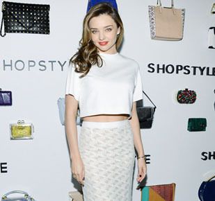 Tampil Stylish dengan Busana Serba Putih Ala Seleb Hollywood