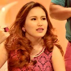 Jadi Ibu, Kenapa Ayu Ting Ting Jadi Gampang Jutek?