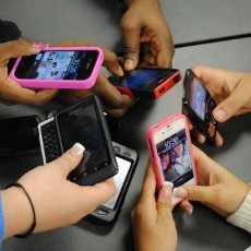 Ketika Apple dan BlackBerry Masih Buah-buahan