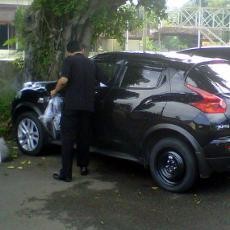 Kaca Juke Dikepruk Penjahat, Rp 127 Juta Milik Nasabah BRI Amblas