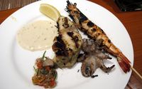 Di Seasons Cafe, Bisa Pilih Sendiri Seafood Segar dan Bebas Tambah Bir
