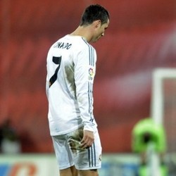 Sanksi Tiga Pertandingan Jadi Kado Ultah Ronaldo
