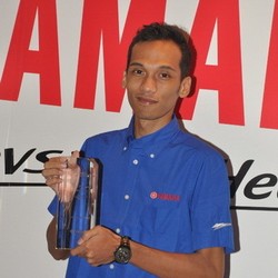 Sigit PD Raih Yamaha Rider Award