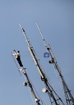 Pasang BTS Sembarangan, Indosat Divonis Bayar Ganti Rugi Rp 400 juta