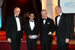 Kemenpora Ajak Gamal Albinsaid Kerjasama Kembangkan Klinik Asuransi Sampah