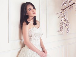 Shandy Aulia dan Cerita yang Makin Komplet Dalam Bukunya Incomplete