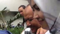 Ditanya Soal Hubungan Suaminya dan Aura Kasih, Airin Tersenyum