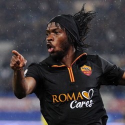 Gervinho Dipuji Garcia, Disanjung Benitez