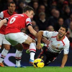 Si Merah yang Ofensif vs Kokohnya Tembok Gudang Peluru