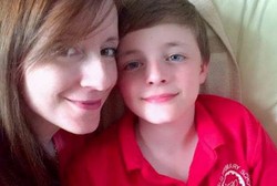 Bocah yang Telinga Berdenging Sejak Kecil Ini Akhirnya Bisa Tidur Nyenyak