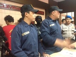 Selain Rampas Tas, Polisi KW di Jakbar Juga Memperkosa