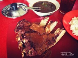 Lezatnya Kuliner Makassar, Dari Konro Bakar Sampai Pisang Epe
