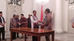 Temui Jokowi, Bos Foxconn Kantongi Rp 10 Triliun Bangun Pabrik