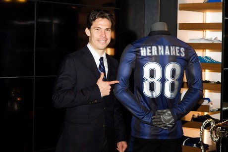 Hernanes Yakin Inter Akan Raih Kesuksesan