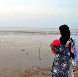 Ini Penampakan Air Laut Karangantu Banten yang Surut