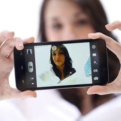 Rekomendasi Smartphone yang Selfie-Friendly