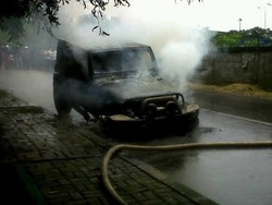 Polisi: Mobil yang Terbakar di TMII Jeep Wrangler, Tak Ada Korban