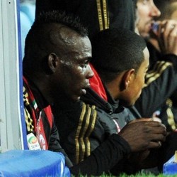 Ada Apa di Balik Air Mata Balotelli?