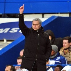 Chelsea Menang dan Puncaki Klasemen, Mourinho Tetap Tidak Puas