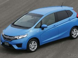 Cacat pada Transmisi Honda Recall Jazz Hybrid dan SUV Vezel