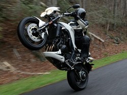 10 Motor Paling Asyik Diajak Jingkrak Bareng