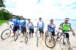 Naik Sepeda... Tapi di Raja Ampat