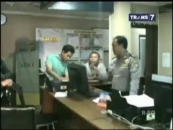 Tak Hanya Barang Berharga, Pakaian Dalam Juga Hilang di Bagasi