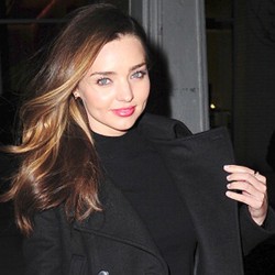 So Sad..Miranda Kerr Sudah Satu Tahun Tak Bertemu Keluarga