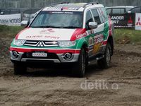 Pengguna Pajero Diajak Speed Off Road
