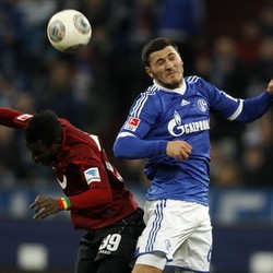 Schalke Tekuk Hannover 2-0