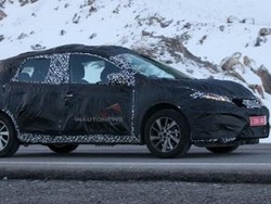 Nissan Mulai Uji Hatchback Terbarunya