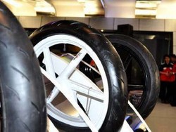 Perhatikan Hal Ini Ketika Beli Ban di Musim Hujan