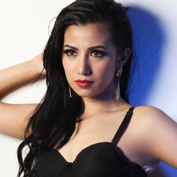 Vanya Shinta: Kepuasan Lebih Berharga Daripada Uang