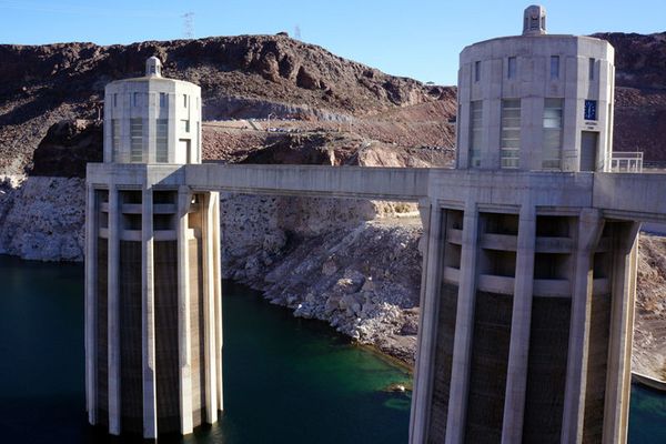 Bendungan Raksasa Hoover Dam, Jatiluhur Kalah!