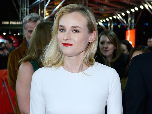 Diane Kruger Cantik Bergaun Putih