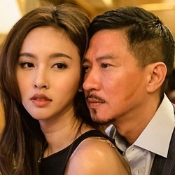 Pose Syur dan Ciuman Nick Cheung dengan Artis Transgender Thailand