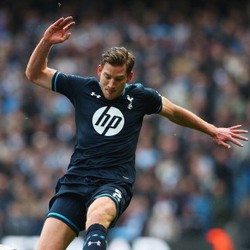 Vertonghen Gembira Dipasang sebagai Bek Tengah