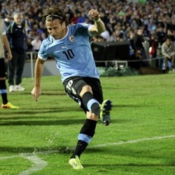 Uruguay Huni Grup Neraka di Piala Dunia, Forlan Tetap Pede