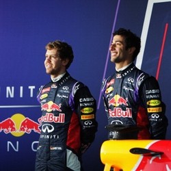 Webber Yakin Ricciardo Mampu Repotkan Vettel dalam Kualifikasi