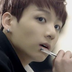 Bangtan Boys Cinta-cintaan di Video Boy In Luv