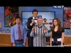 Miss USA 2013 Taklukkan Pacquiao