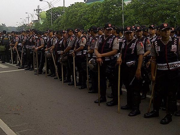 3.300 Polisi Amankan Pelantikan Gubernur Jatim